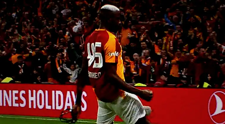 Dev derbide gol perdesi 29. dakikada açıldı! 1 dev derbide gol perdesi 29 dakikada acildi j3QWAdT5