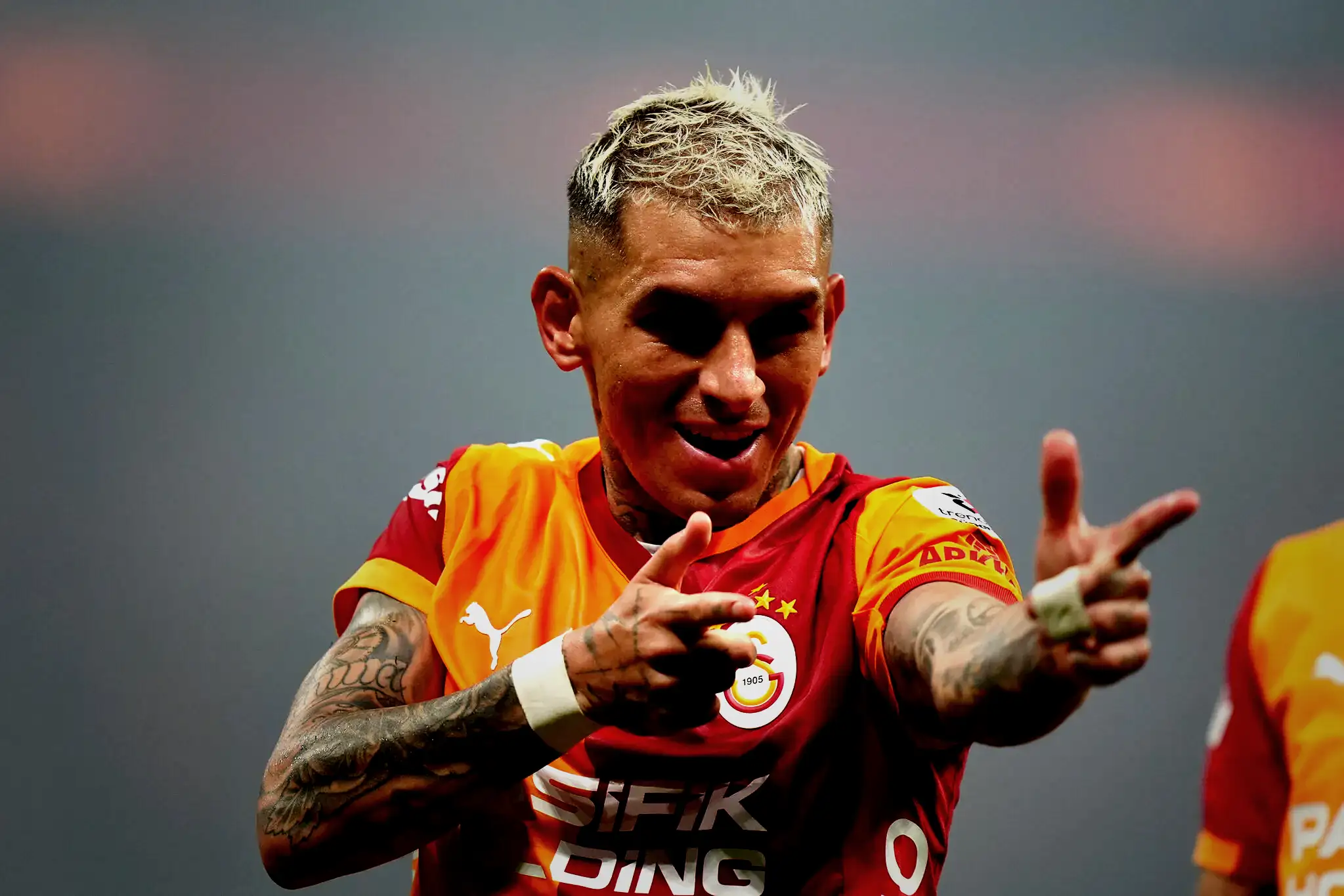 dev kulubun secim vaadi galatasarayli yildiz iste gozden cikarilan bonservis 13 yfIdtWTr