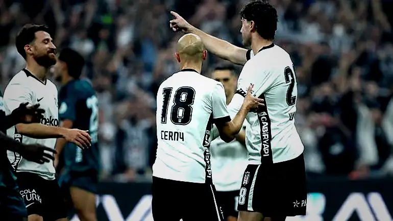 Dusan Vlahovic'ten Mario Gomez tesiri... Beşiktaş'ın golcüsü Kocaelispor'u da boş geçmedi... 'Rekoru Orkun'a yazın' 3 dusan vlahovicten mario gomez tesiri besiktasin golcusu kocaelisporu da bos gecmedi rekoru orkuna yazin DOLjyhAY
