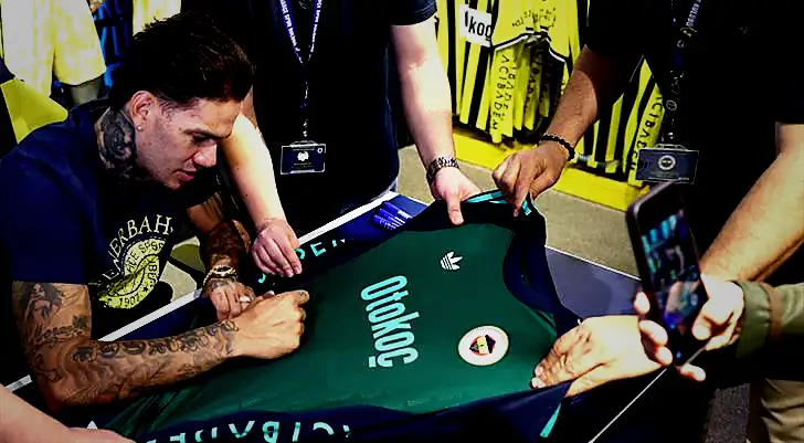 ederson fenerbahceli taraftarlarla bir araya geldi gjzKOHGV