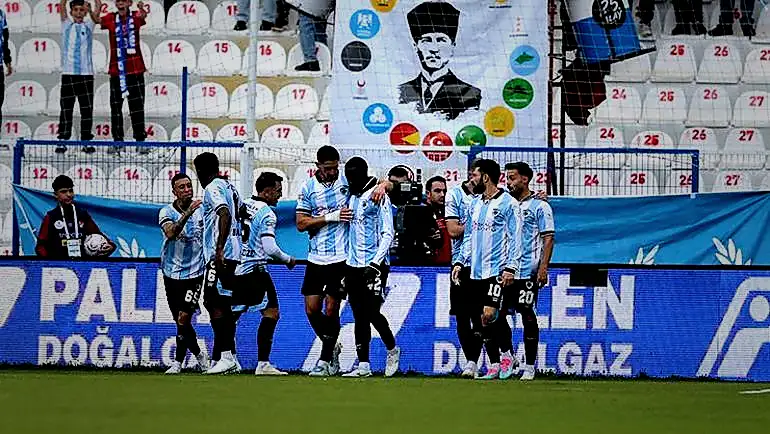 Erzurumspor konutunda 3 puanı aldı! Erzurumspor - Eyüpspor maçı sonucu: 2-0 2 erzurumspor konutunda 3 puani aldi erzurumspor eyupspor maci sonucu 2 0 0 7ZQgmZlM