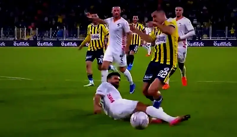Fenerbahçe-Alanyaspor maçında penaltı kararı! İşte o durum 2 fenerbahce alanyaspor macinda penalti karari iste o durum 0 fwDhOip9
