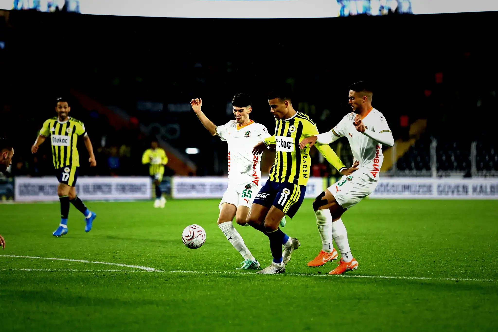 Fenerbahçe-Corendon Alanyaspor maçı sonrası flaş tenkit: Cengiz Ünder de onun kadar oynuyordu! 7 fenerbahce corendon alanyaspor maci sonrasi flas tenkit cengiz under de onun kadar oynuyordu 5 5SctWUEn