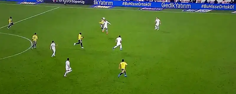 fenerbahce corendon alanyaspor macinda ust uste 2 gol iptal edildi iste o durumlar 1 kNLcv4Qb