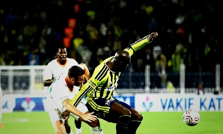 fenerbahce corendon alanyaspor macinda ust uste 2 gol iptal edildi iste o durumlar OsOLubYF