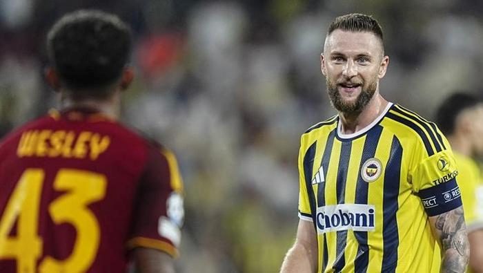 Fenerbahçe - Roma maçının akabinde dikkat çeken yorum: 'Gözünde büyütmüş' | 'Galibiyeti kaçırdı' 4 fenerbahce roma macinin akabinde dikkat ceken yorum gozunde buyutmus galibiyeti kacirdi 2
