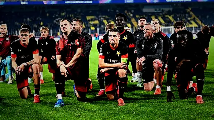 fenerbahce slavia prag 2 2den sonra ceklerden olay baslik turkler ofkeden kuduruyor 1 k37rOOlR