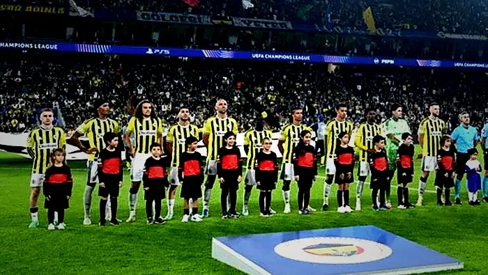 Fenerbahçe - Slavia Prag maçının hakemine reaksiyon: 'Yetersiz performans sergiledi' | 'Penaltı verilmeliydi' 2 fenerbahce slavia prag macinin hakemine reaksiyon yetersiz performans sergiledi penalti verilmeliydi 0 QMVi3w7j