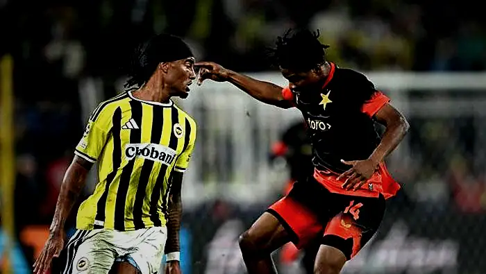 Fenerbahçe - Slavia Prag maçının hakemine reaksiyon: 'Yetersiz performans sergiledi' | 'Penaltı verilmeliydi' 4 fenerbahce slavia prag macinin hakemine reaksiyon yetersiz performans sergiledi penalti verilmeliydi 2 QudKyYai