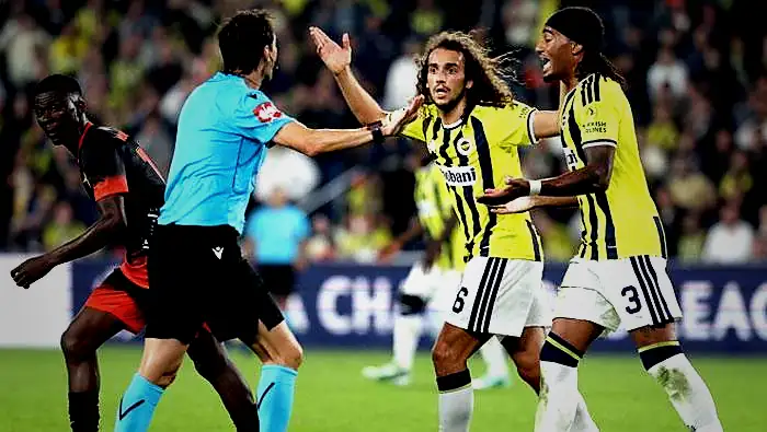 Fenerbahçe - Slavia Prag maçının hakemine reaksiyon: 'Yetersiz performans sergiledi' | 'Penaltı verilmeliydi' 7 fenerbahce slavia prag macinin hakemine reaksiyon yetersiz performans sergiledi penalti verilmeliydi 5 wWspdiqn