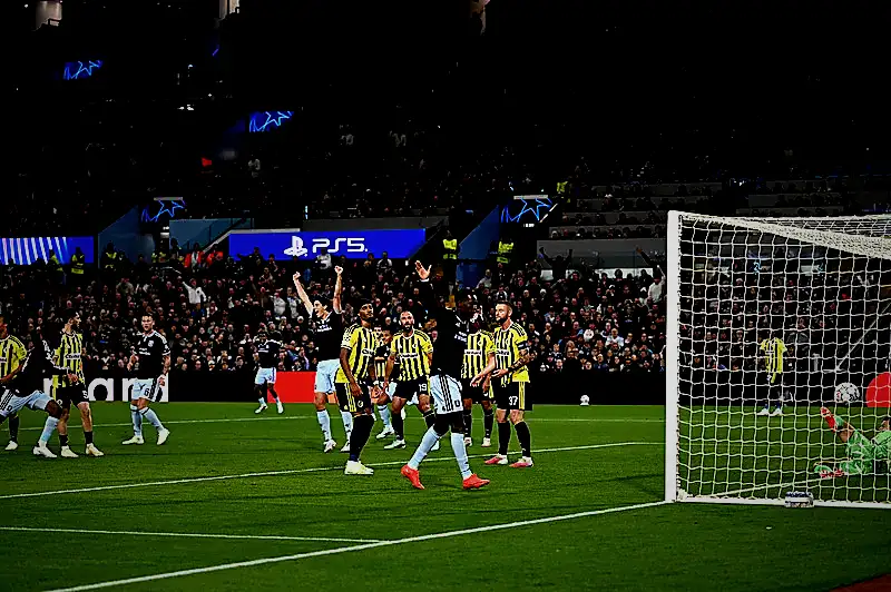 fenerbahcede amac tekrar arthur avom transferde gundeme gelmisti 4 iXUh8lfR