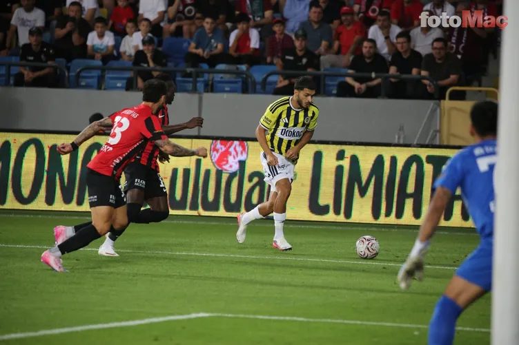 Fenerbahçe'de Anderson Talisca'nın konumu penaltı mıydı? Ahmet Çakar yorumladı! 9 fenerbahcede anderson taliscanin konumu penalti miydi ahmet cakar yorumladi 7 LXbsbFA9