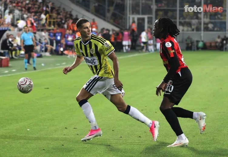 Fenerbahçe'de Anderson Talisca'nın konumu penaltı mıydı? Ahmet Çakar yorumladı! 10 fenerbahcede anderson taliscanin konumu penalti miydi ahmet cakar yorumladi 8 UCcgd635