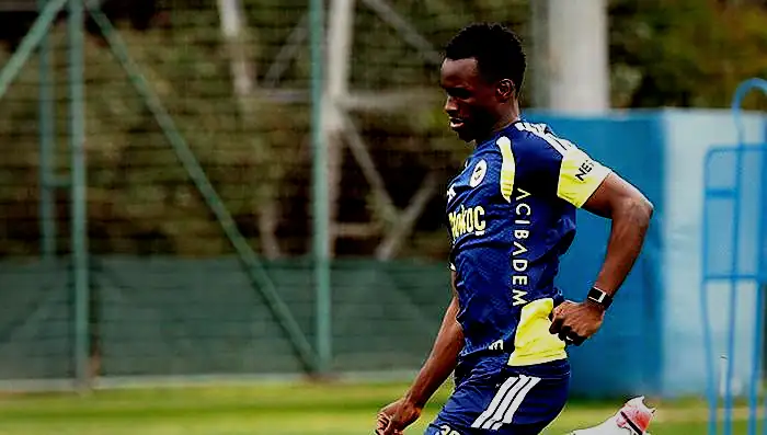 fenerbahcede ayrilik yeni transfer amara diouf geldigi uzere gidiyor 0 FWyZzckg