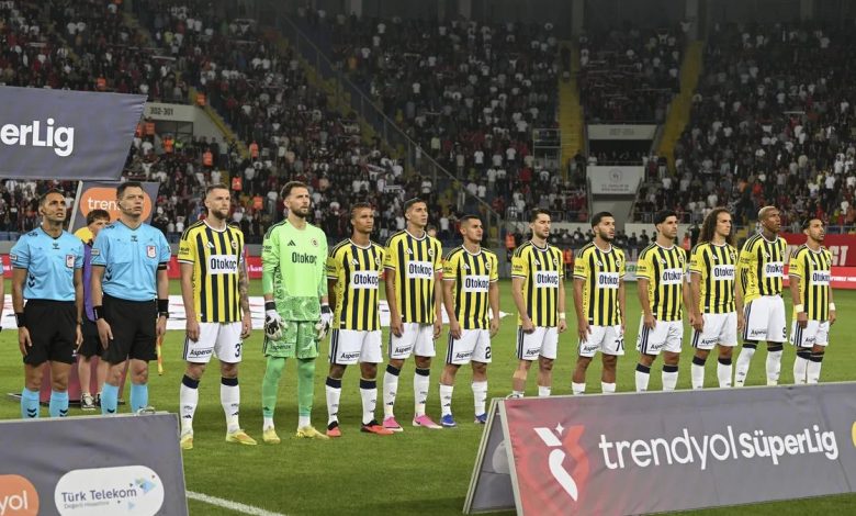 Fenerbahçe'de ayrılıklar peş peşe! Ada'ya kiralanıyor 1 fenerbahcede ayriliklar pes pese adaya kiralaniyor JiQ9iBD1