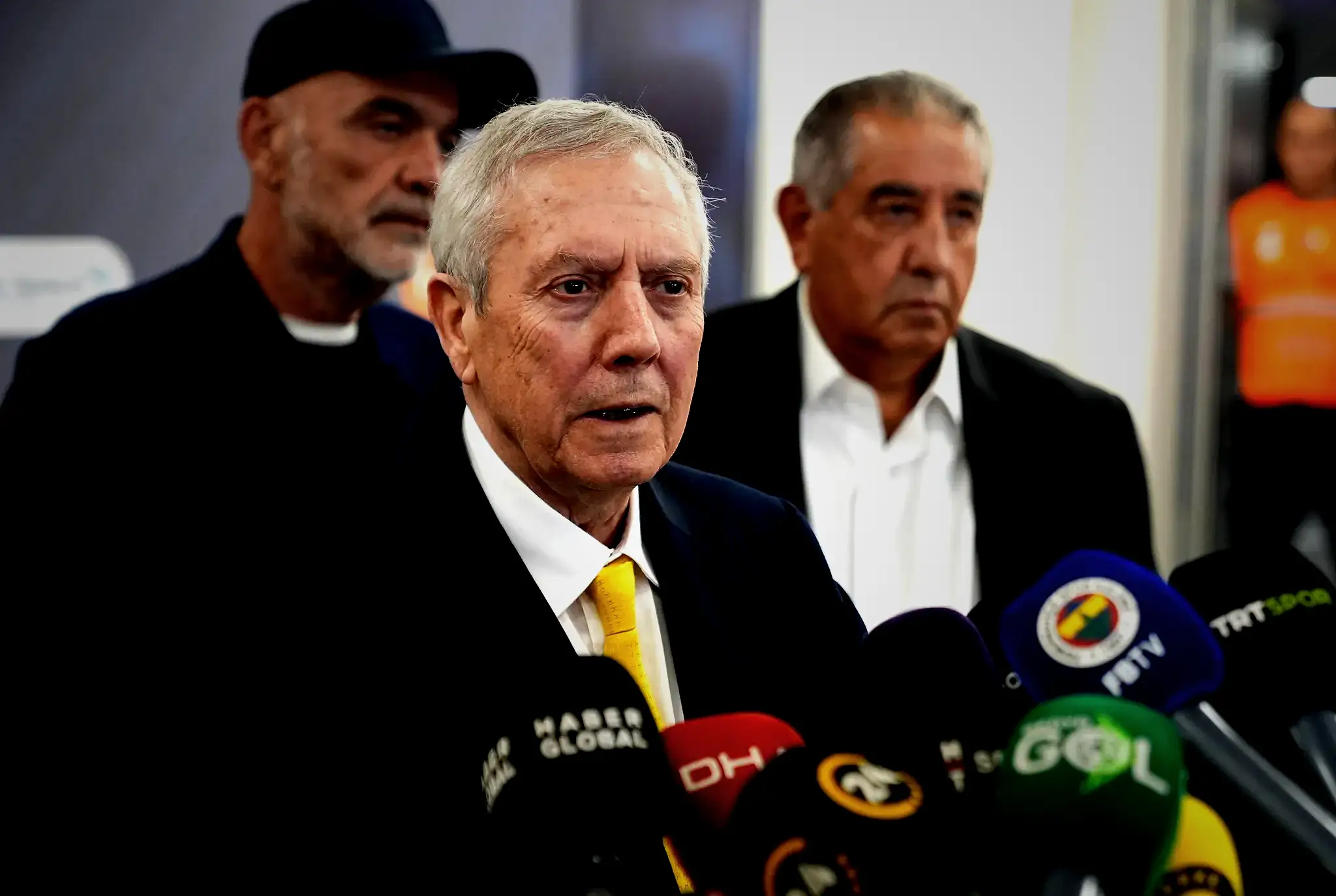 Fenerbahçe'de Aziz Yıldırım kararını verdi! Derbi kaybedilirse o gelecek 3 fenerbahcede aziz yildirim kararini verdi derbi kaybedilirse o gelecek 1 cVDki2sQ