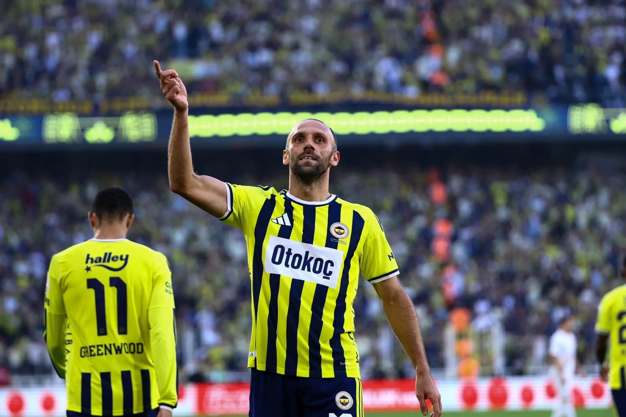 Fenerbahçe'de büyük şok! Ulusal kadroda sakatlandı ve... 11 fenerbahcede buyuk sok ulusal kadroda sakatlandi ve 9 AlF6pVdc