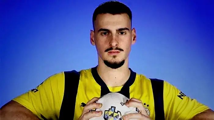 Fenerbahçe'de iki yıldızın bileti kesildi! Ocak ayında yollar ayrılıyor... 4 fenerbahcede iki yildizin bileti kesildi ocak ayinda yollar ayriliyor 2 O7ZuIyAm
