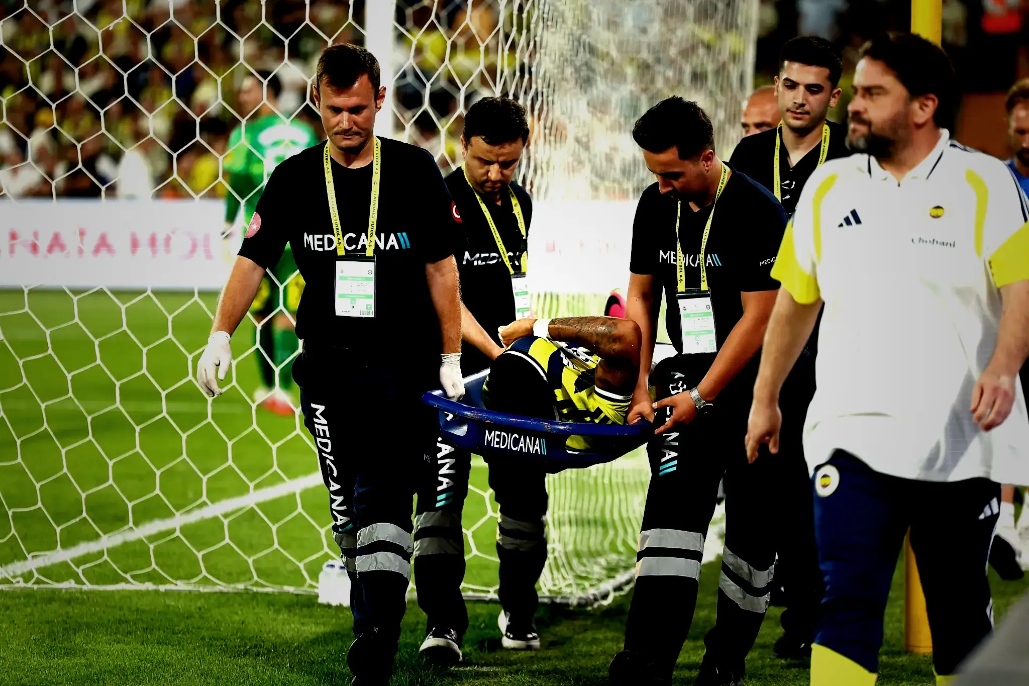 Fenerbahçe'de Jayden Oosterwolde kararı! Sakatlık sonrası plan belirli oluyor 3 fenerbahcede jayden oosterwolde karari sakatlik sonrasi plan belirli oluyor 1 wKTZ5UWV
