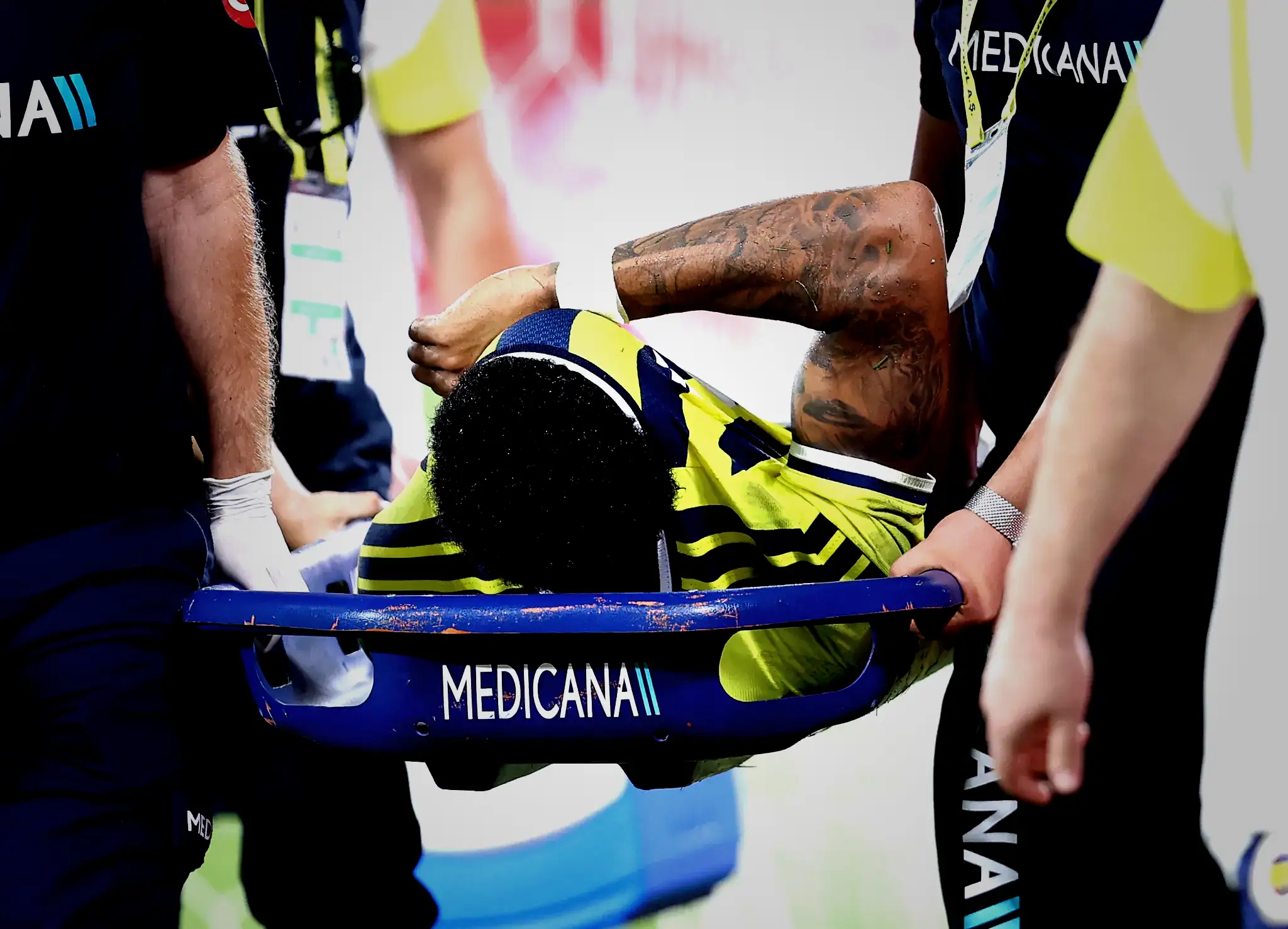 Fenerbahçe'de Jayden Oosterwolde kararı! Sakatlık sonrası plan belirli oluyor 4 fenerbahcede jayden oosterwolde karari sakatlik sonrasi plan belirli oluyor 2