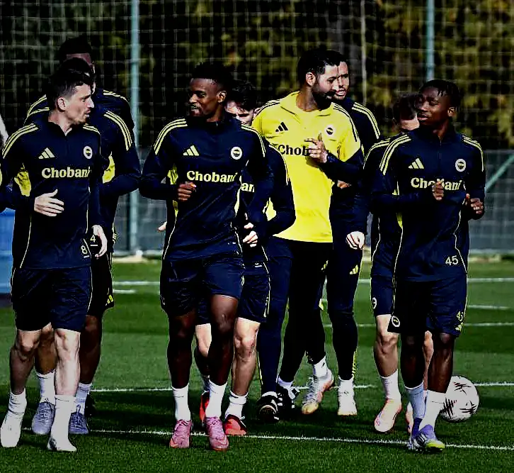 Fenerbahçe'de o yıldızla ilgili bomba iddia! Gerçek gün yüzüne çıktı 7 fenerbahcede o yildizla ilgili bomba iddia gercek gun yuzune cikti 5