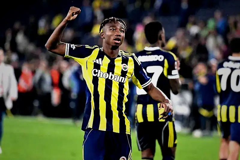 Fenerbahçe'de o yıldızla ilgili bomba iddia! Gerçek gün yüzüne çıktı 9 fenerbahcede o yildizla ilgili bomba iddia gercek gun yuzune cikti 7 M1yDsHOW