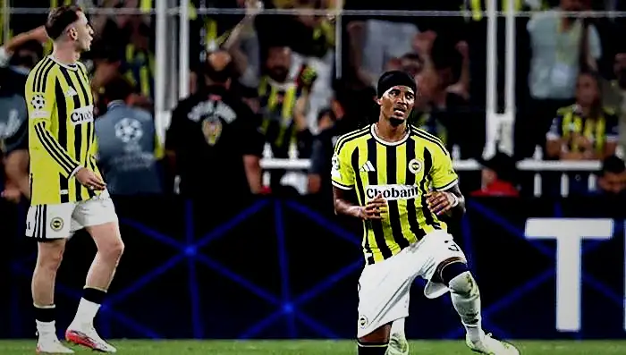 Fenerbahçe'den ayrılık için şart! İngiltere'den teklif geldi 4 fenerbahceden ayrilik icin sart ingiltereden teklif geldi 2 7DNATUmr