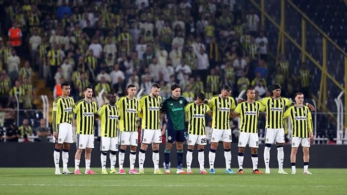 Fenerbahçe'den Roma maçında Frankenstein koreografisi 2 fenerbahceden roma macinda frankenstein koreografisi 0 YG2LVVPN