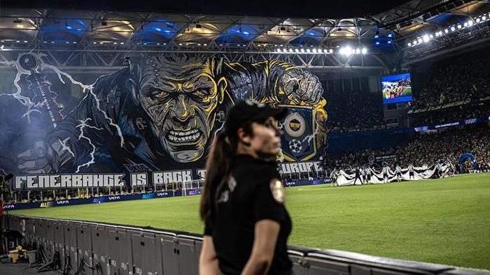 Fenerbahçe'den Roma maçında Frankenstein koreografisi 5 fenerbahceden roma macinda frankenstein koreografisi 3 mvHdcWYe