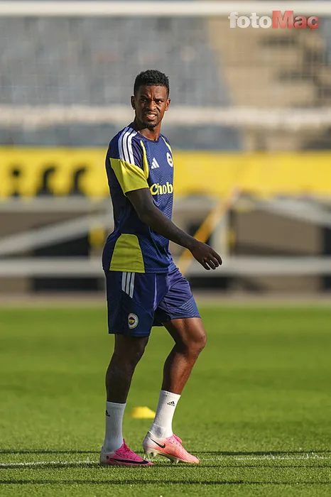 Fenerbahçe'den sağ bek çıkarması! İşte Semedo yerine düşünülen isim 2 fenerbahceden sag bek cikarmasi iste semedo yerine dusunulen isim 0 tP1Q9ri6