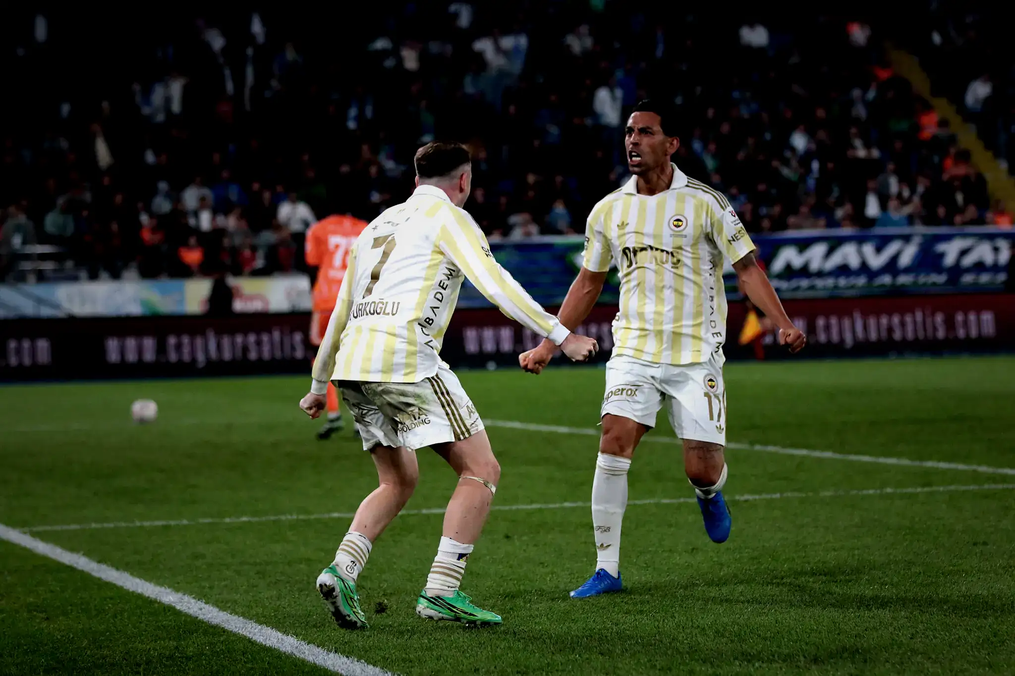 fenerbahceli yildizdan buyuk fedakarlik mac sonu gercek ortaya cikti 5 7AZkKhvP