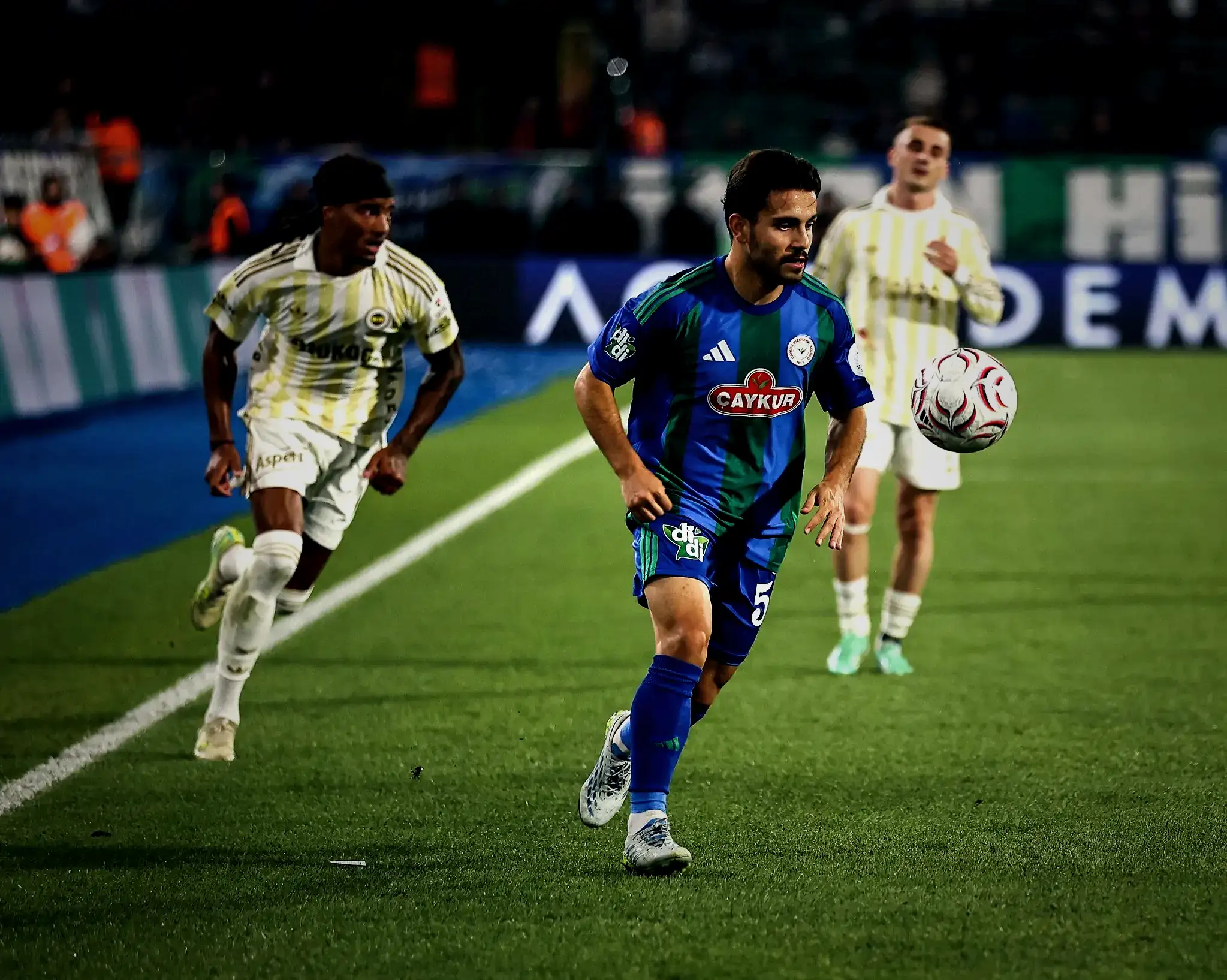 fenerbahceli yildizdan buyuk fedakarlik mac sonu gercek ortaya cikti 8