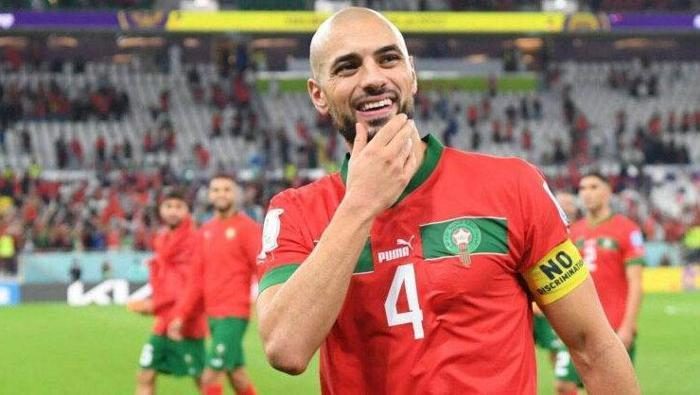 fenerbahcenin eski yildizi sofyan amrabat ulkesinde ortaligi karistirdi o varken gitmeyecegim 3