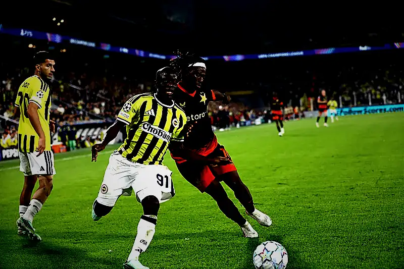 Fenerbahçe'nin Şampiyonlar Ligi'nde kaçırdığı dev gelir ortaya çıktı! Slavia Prag beraberliği değerliye patladı 7 fenerbahcenin sampiyonlar liginde kacirdigi dev gelir ortaya cikti slavia prag beraberligi degerliye patladi 5