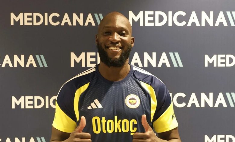 Fenerbahçe'nin yeni transferi Romelu Lukaku sıhhat denetiminden geçti! 1 fenerbahcenin yeni transferi romelu lukaku sihhat denetiminden gecti 44VXKBUn