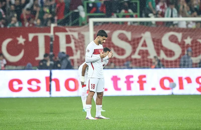 Fenerbahçe'nin yıldızına Bundesliga'dan kanca! Ulusal maçta izlediler 6 fenerbahcenin yildizina bundesligadan kanca ulusal macta izlediler 4 63QmN3RQ