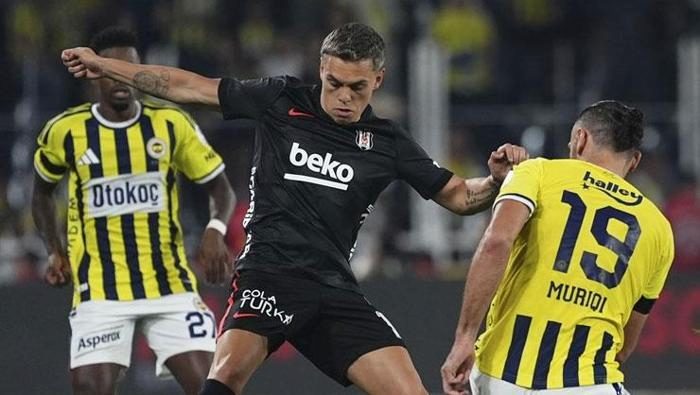 Fenerbahçe'ye Beşiktaş derbisi sonrası sert tenkitler: 'Özür dilemeyin icraat gösterin' | 'Kötü bir geceydi' 12 fenerbahceye besiktas derbisi sonrasi sert tenkitler ozur dilemeyin icraat gosterin kotu bir geceydi XudUnbFm
