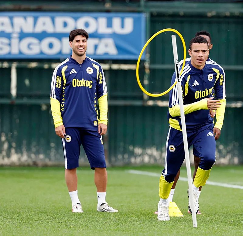 Fenerbahçe'ye gençlik aşısı! İdare o isimler için devreye girdi 5 fenerbahceye genclik asisi idare o isimler icin devreye girdi 3 rz5BDT1h