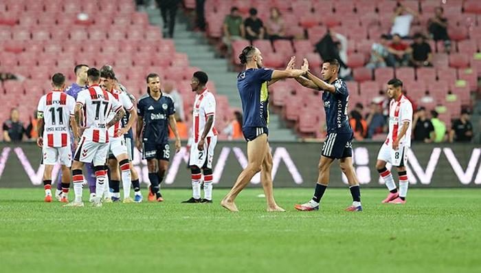 Fenerbahçe'ye Harika Lig'den stoper! Transfer içn görüşmeler sürüyor 2 fenerbahceye harika ligden stoper transfer icn gorusmeler suruyor 0 kRpdwrYm