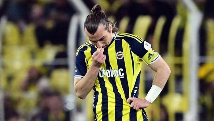 Fenerbahçe'ye Harika Lig'den stoper! Transfer içn görüşmeler sürüyor 3 fenerbahceye harika ligden stoper transfer icn gorusmeler suruyor 1