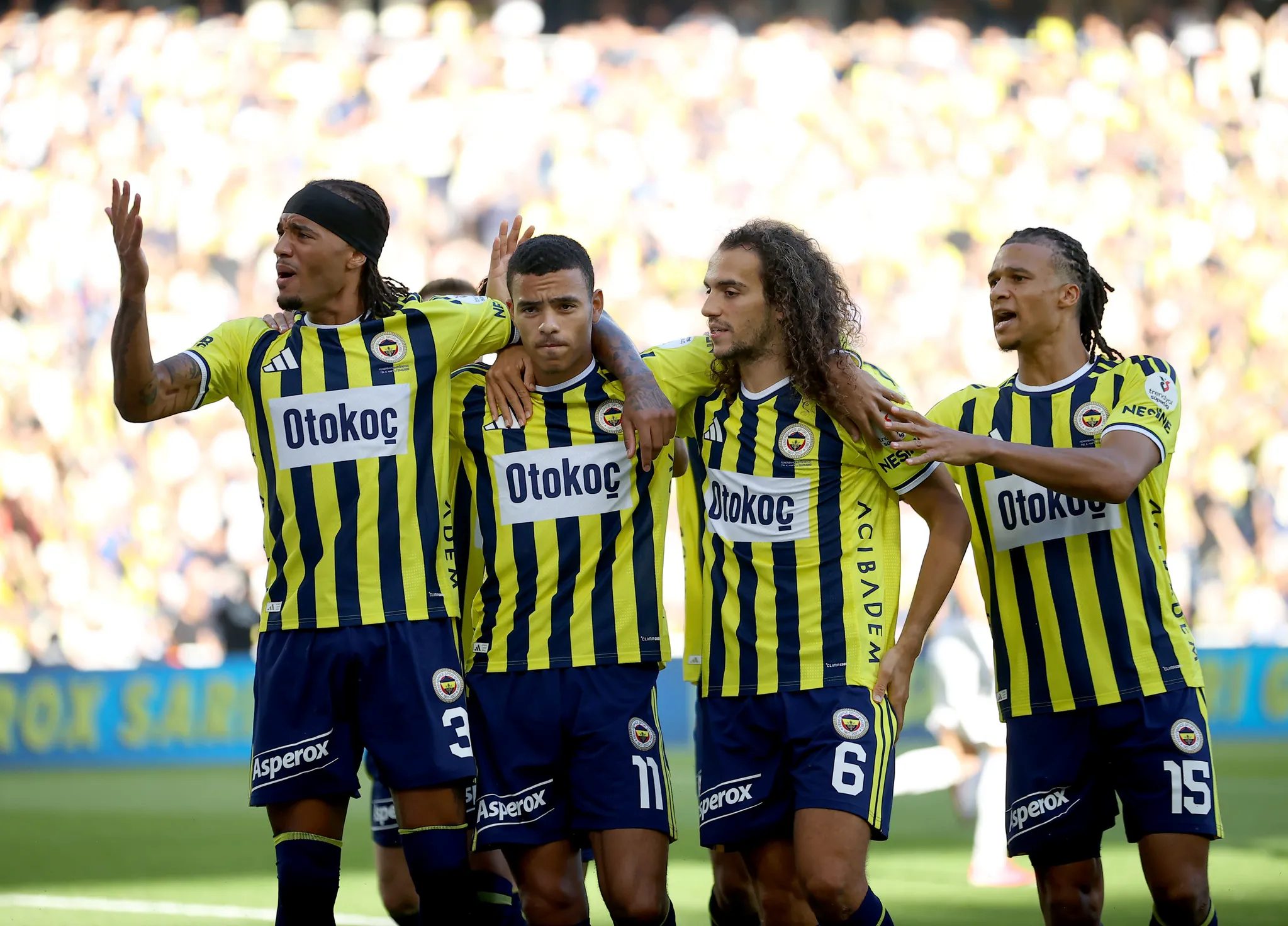Fenerbahçe'yi bekleyen tehlike! Yıldız futbolcuya ceza gelebilir 5 fenerbahceyi bekleyen tehlike yildiz futbolcuya ceza gelebilir 3 lE4lmZfU