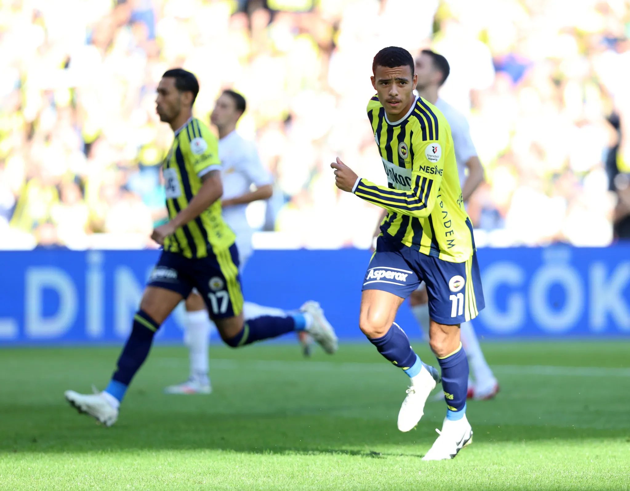 Fenerbahçe'yi bekleyen tehlike! Yıldız futbolcuya ceza gelebilir 7 fenerbahceyi bekleyen tehlike yildiz futbolcuya ceza gelebilir 5 raGvw46J