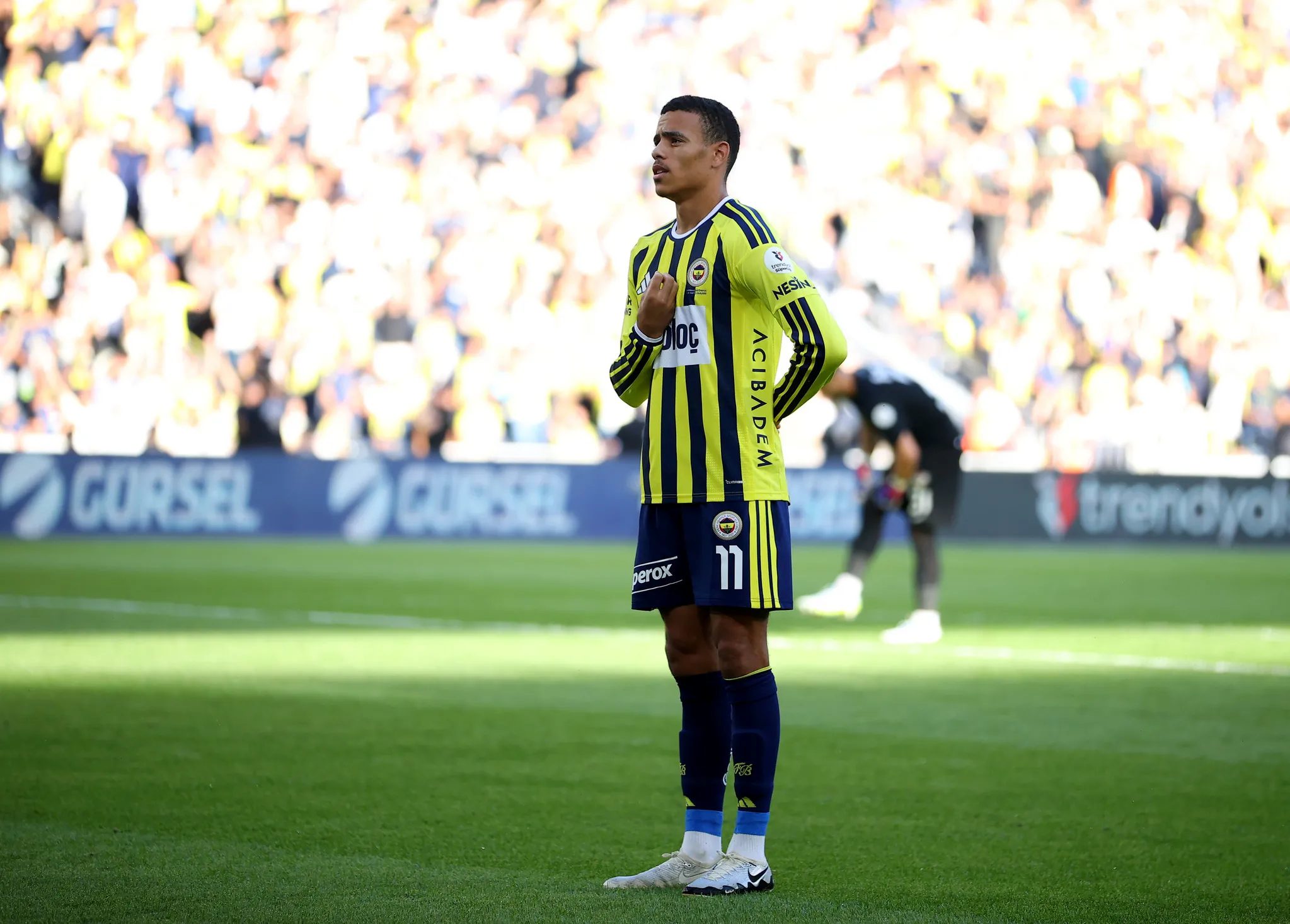 Fenerbahçe'yi bekleyen tehlike! Yıldız futbolcuya ceza gelebilir 9 fenerbahceyi bekleyen tehlike yildiz futbolcuya ceza gelebilir 7