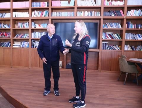 fethi demircan ve didem karagenc bayan a ulusal grup kampini ziyaret etti 2 TEjhYPp6