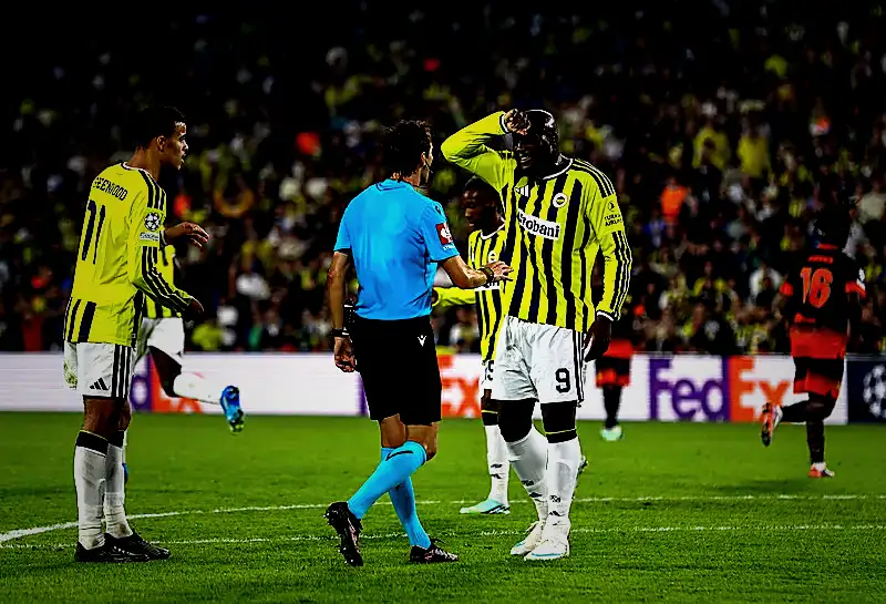 Fransızlardan Matteo Guendouzi'ye sert tenkit: Fenerbahçe'yi batırdı! 5 fransizlardan matteo guendouziye sert tenkit fenerbahceyi batirdi 3 dBZHFeQR