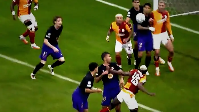 Galatasaray - Barcelona maçında iptal edilen gol kararı hakikat mu? Detaylı karşılık verdi: 'Son derece netti' 3 galatasaray barcelona macinda iptal edilen gol karari hakikat mu detayli karsilik verdi son R2XH4Ipa