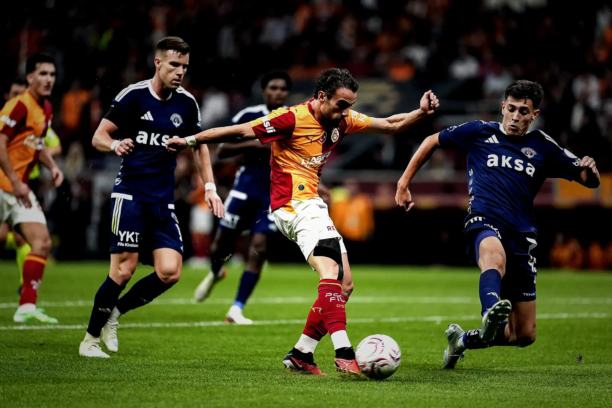 GALATASARAY HABERİ: İlkay Gündoğan'ın reaksiyonuna Okan Buruk'tan flaş cevap! 2 galatasaray haberi ilkay gundoganin reaksiyonuna okan buruktan flas cevap 0 LFIS7Sjl