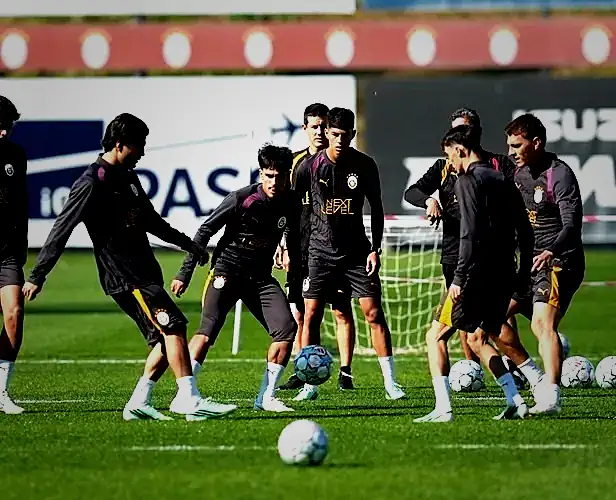 GALATASARAY HABERİ: İlkay Gündoğan'ın reaksiyonuna Okan Buruk'tan flaş cevap! 9 galatasaray haberi ilkay gundoganin reaksiyonuna okan buruktan flas cevap 7 nt4URr9P