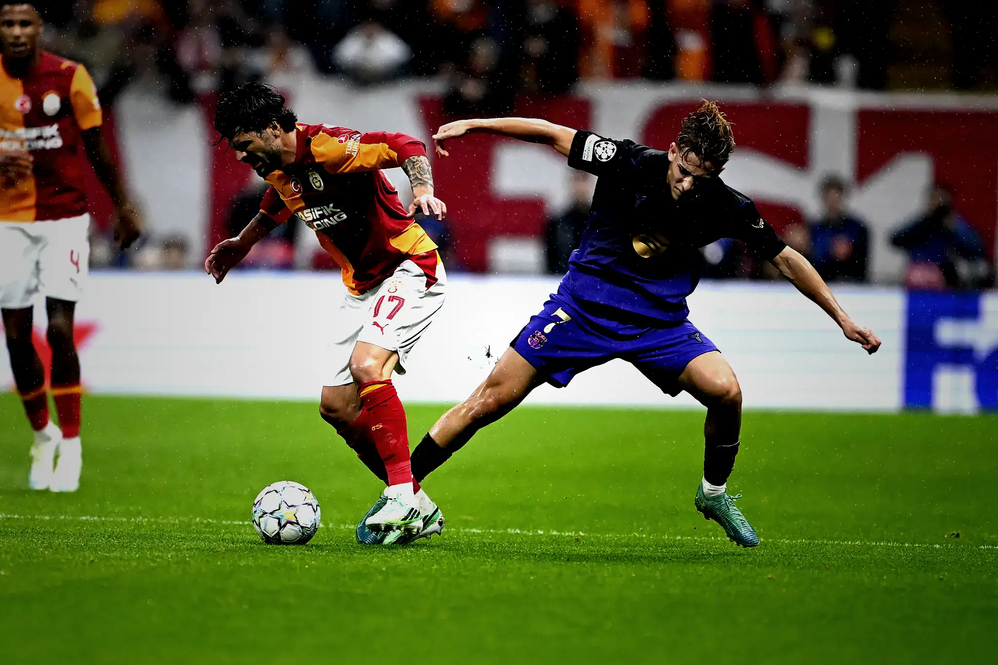 galatasaray lille karsisinda bir birinci pesinde daha evvel bunu yapan olmadi 9 kwyAKtT9