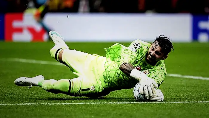 Galatasaray savunması çöktü! Defans alarm veriyor: 9 maçta 18 gol! 4 galatasaray savunmasi coktu defans alarm veriyor 9 macta 18 gol 2 hLQIFqOc